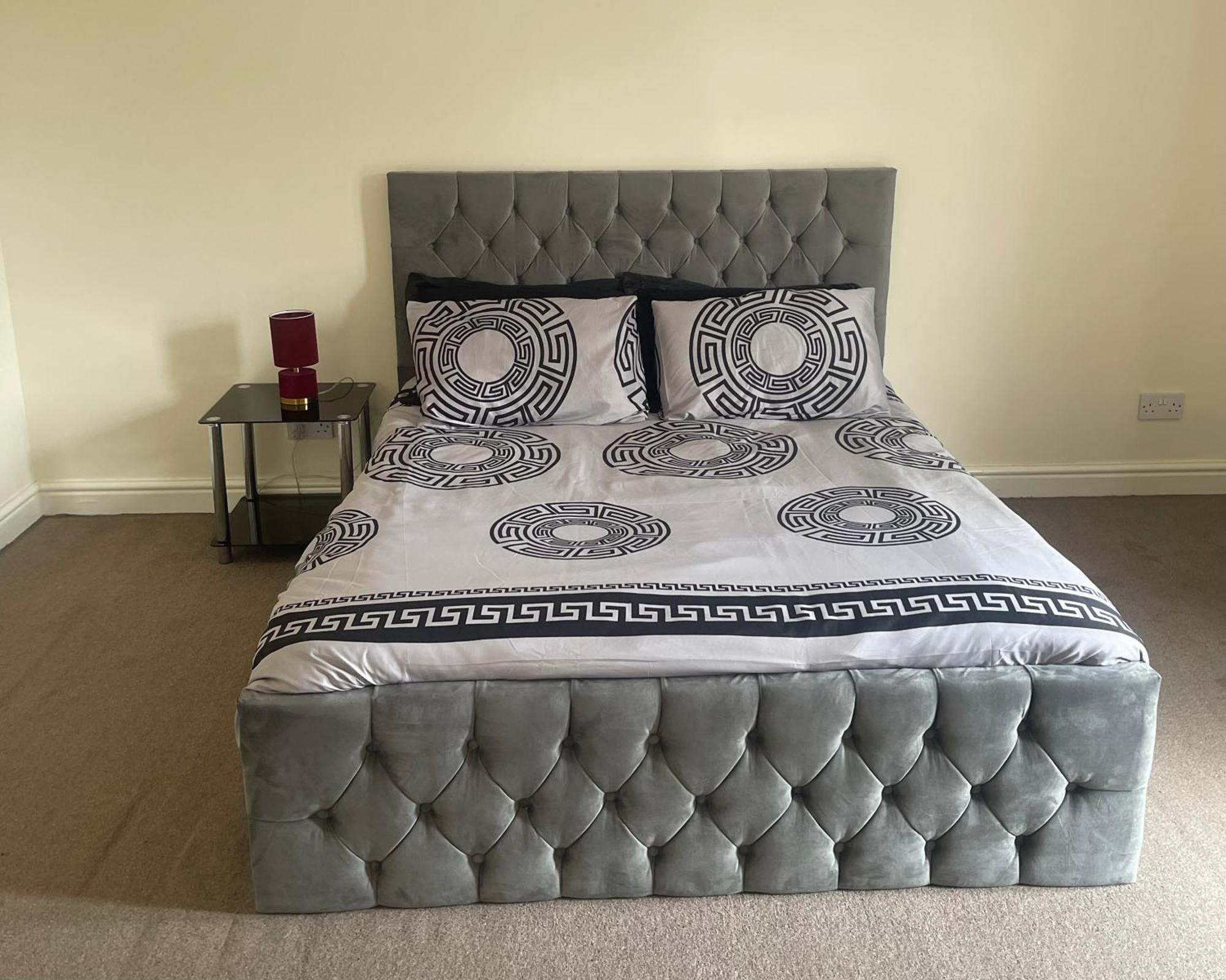 Luxestay Rooms - Old Trafford Manchester Ngoại thất bức ảnh