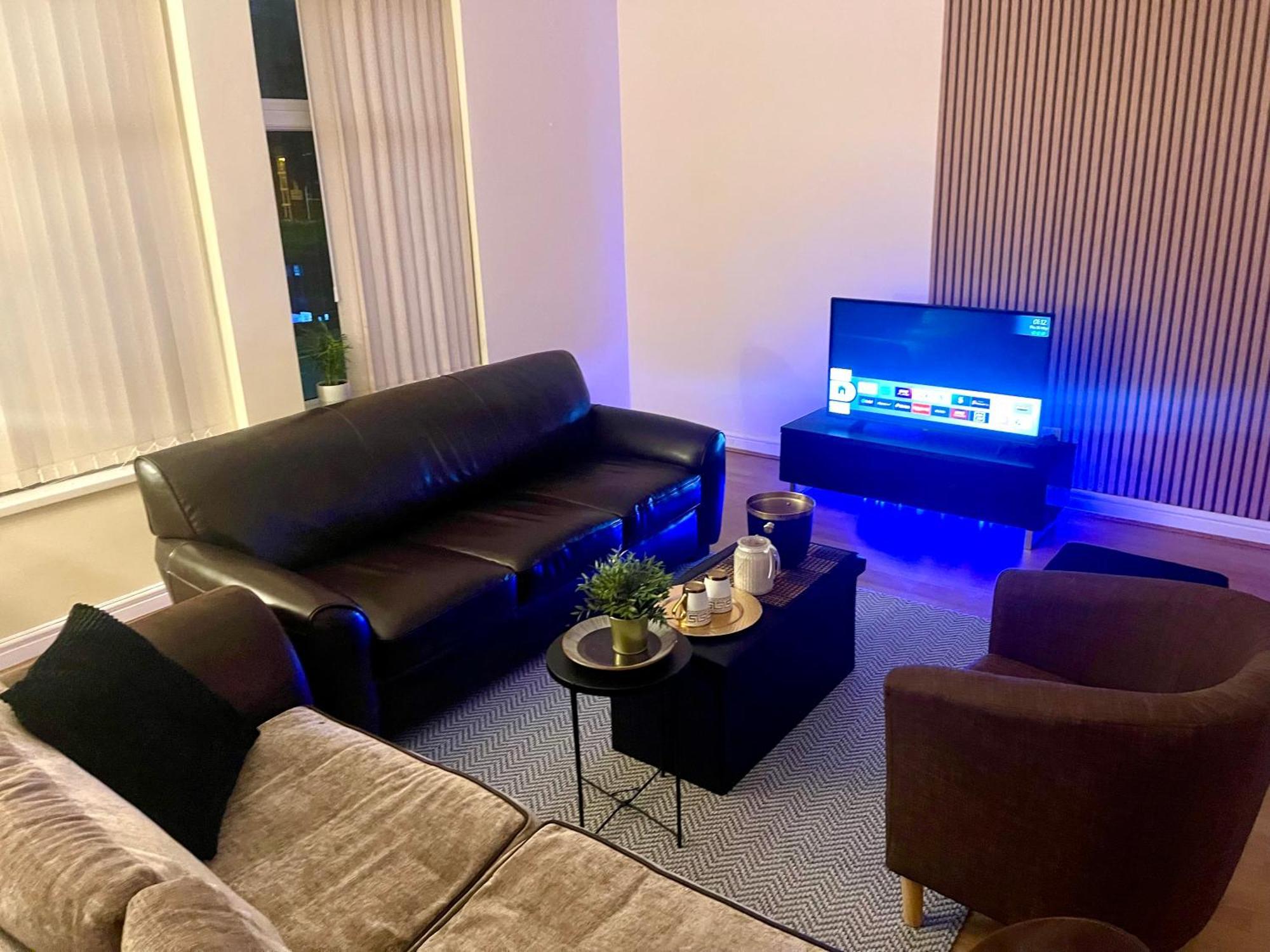 Luxestay Rooms - Old Trafford Manchester Ngoại thất bức ảnh