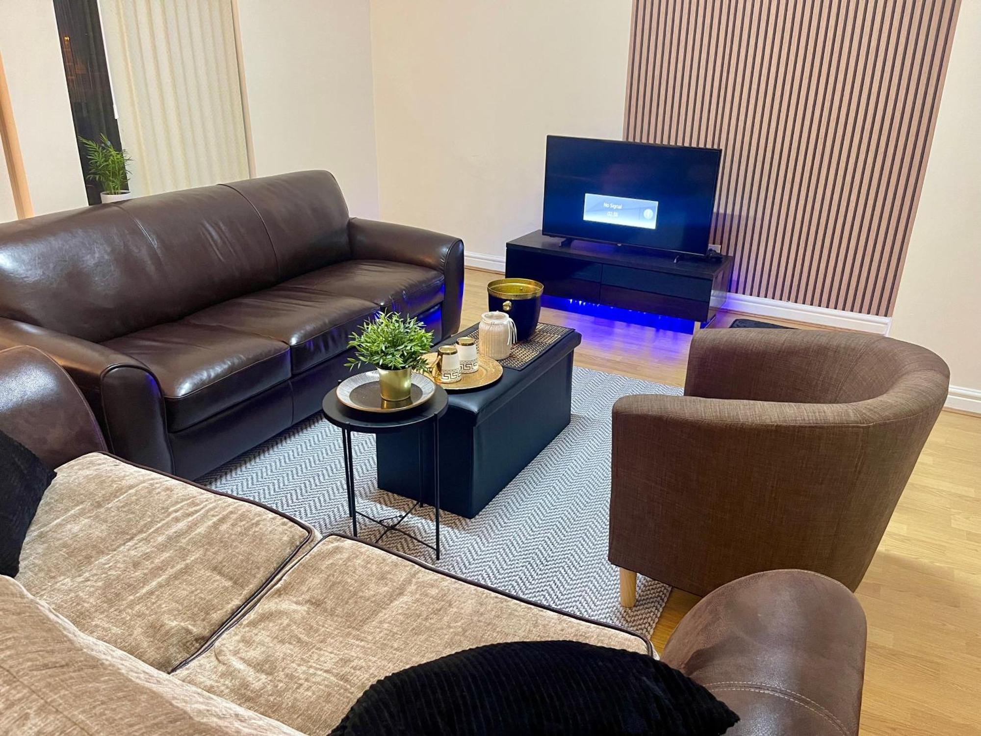 Luxestay Rooms - Old Trafford Manchester Ngoại thất bức ảnh